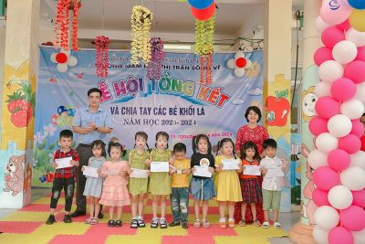 CHIA TAY CÁC BÉ KHỐI LÁ VÀ TỔNG KẾT NĂM HỌC 2023-2024